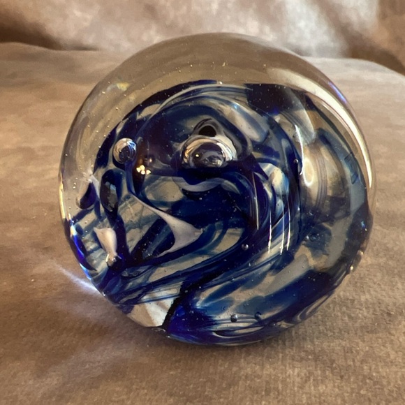 Small Hand-Blown Glass Paperweight With Swirling Blue & White Design - Picture 1 of 6
